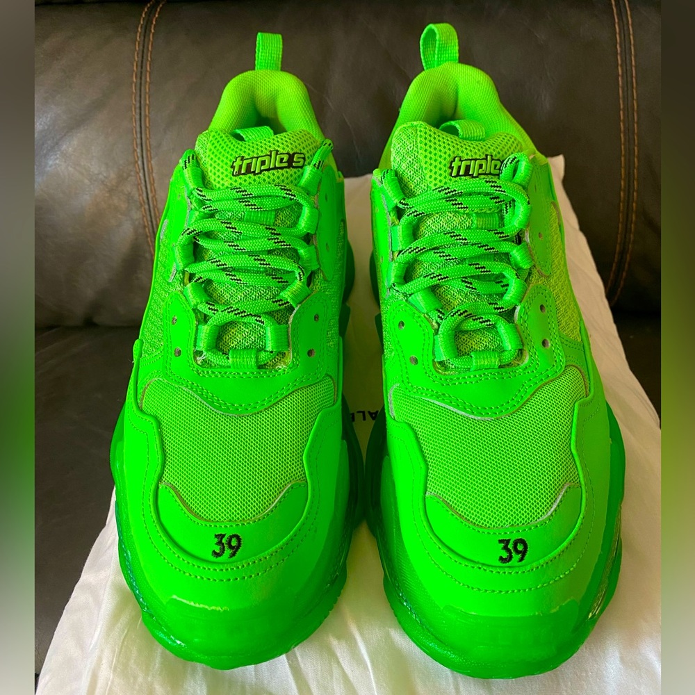 Balenciaga Triple S Neon Green Clear Soles Shipping in original box - Picture 5 of 15